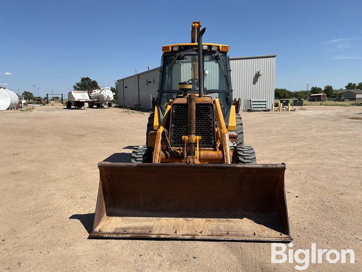 john-deere-310-image-2