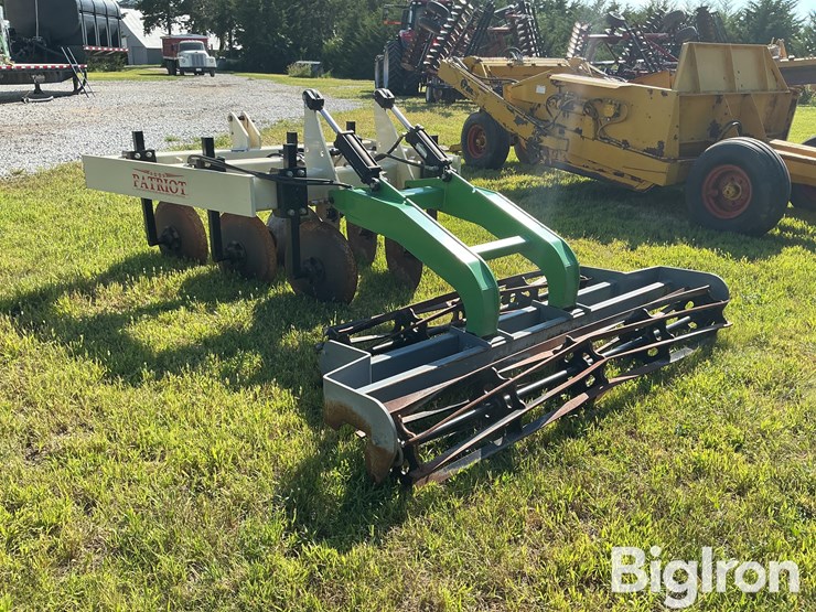 patriot-pivot-track-closer-image-5
