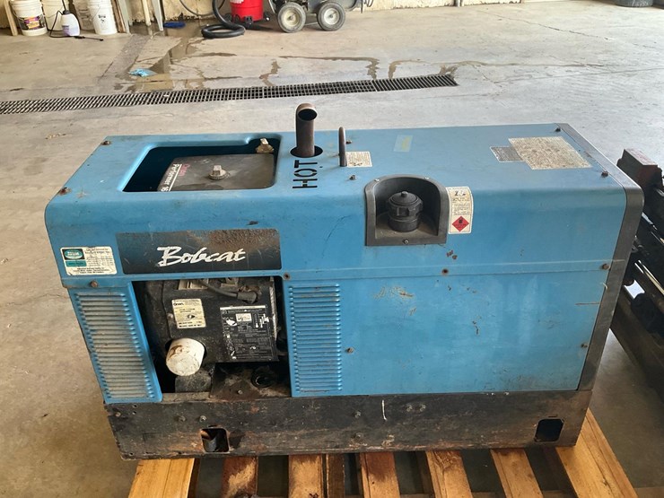 bobcat-225-image-1