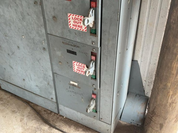 #226-•-allen-bradley-centerline-motor-control-center-and-transformer-image-11