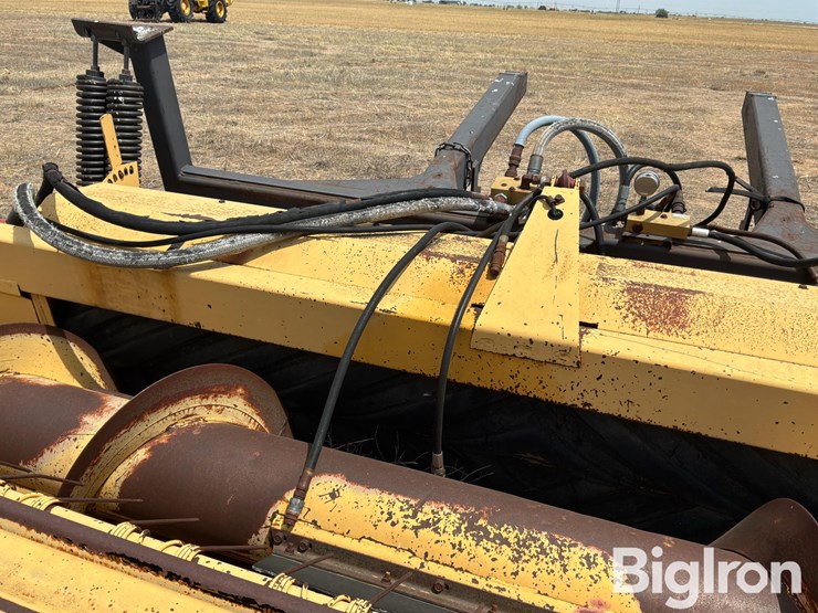 new-holland-2300bf-image-20