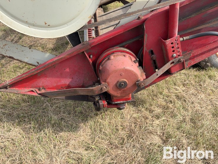 case-ih-ih4000-windrower/swather-image-10