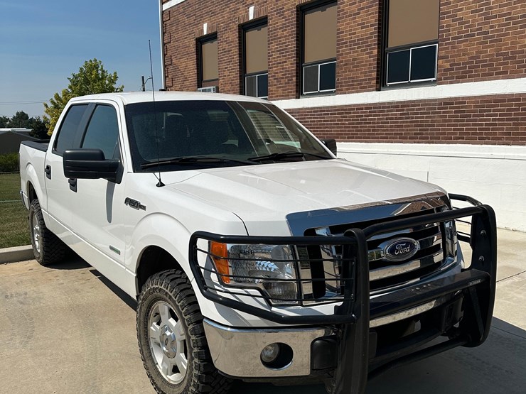2012-ford-f150-xlt-image-3