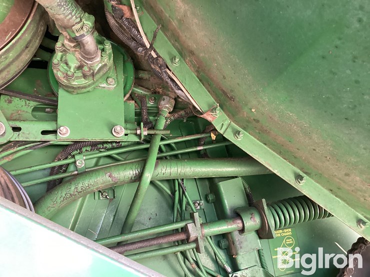 1985-john-deere-8820-titan-ii-image-18
