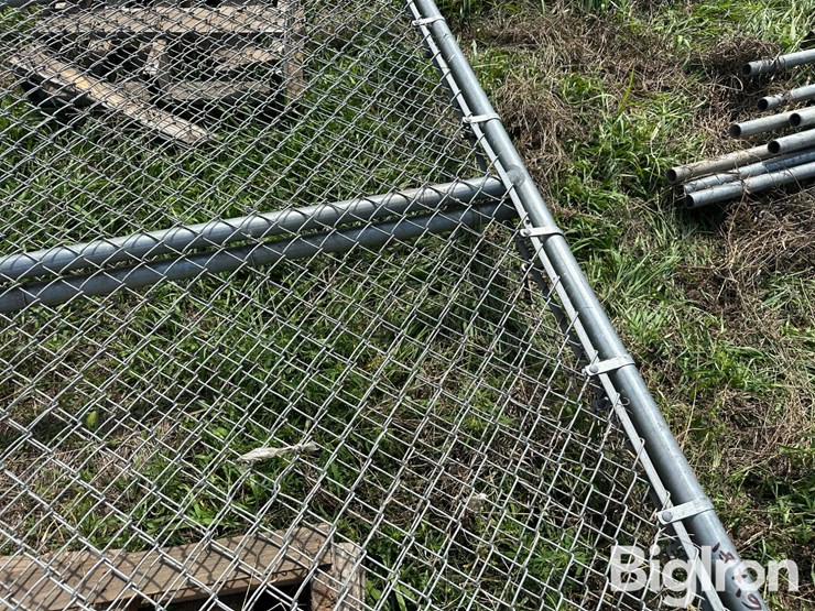 chain-link-fence-gates-image-13