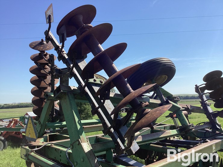 john-deere-331-image-20