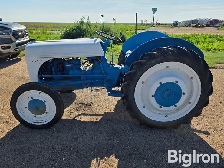 ford-8n-image-8