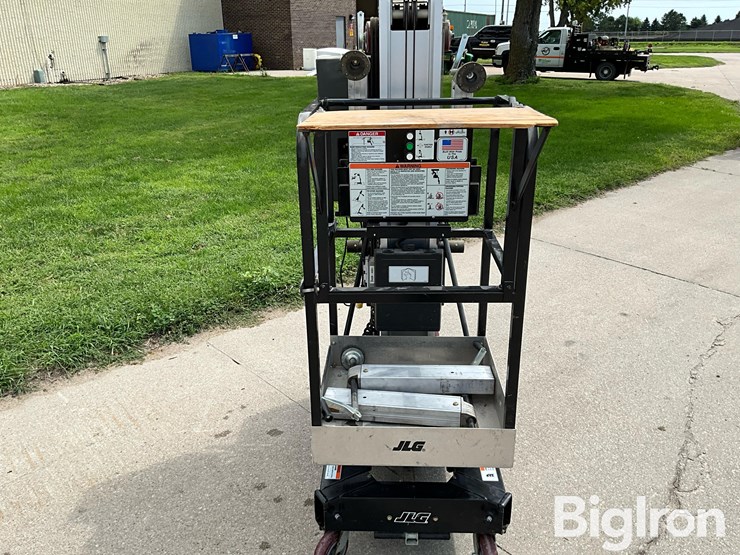 jlg-25am-image-6
