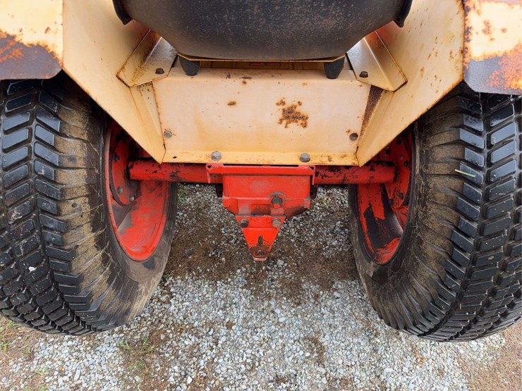 case-446-garden-tractor-image-19