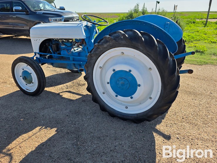 ford-8n-image-7