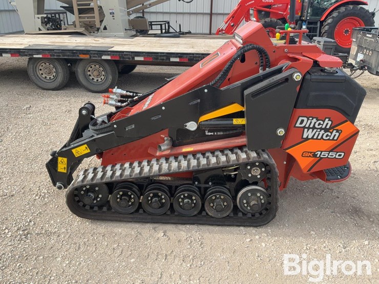 2024-ditch-witch-sk1550-image-9