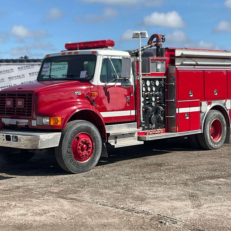 1997 INTERNATIONAL 4900