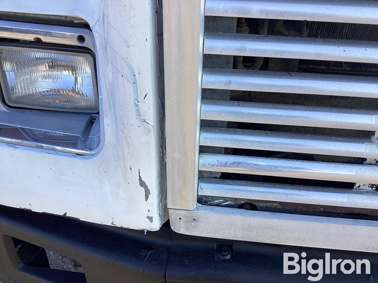 1997-freightliner-fld112-image-18