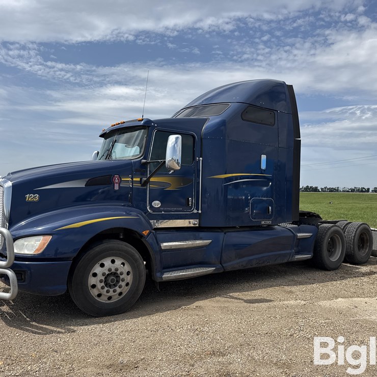 2011 KENWORTH T600