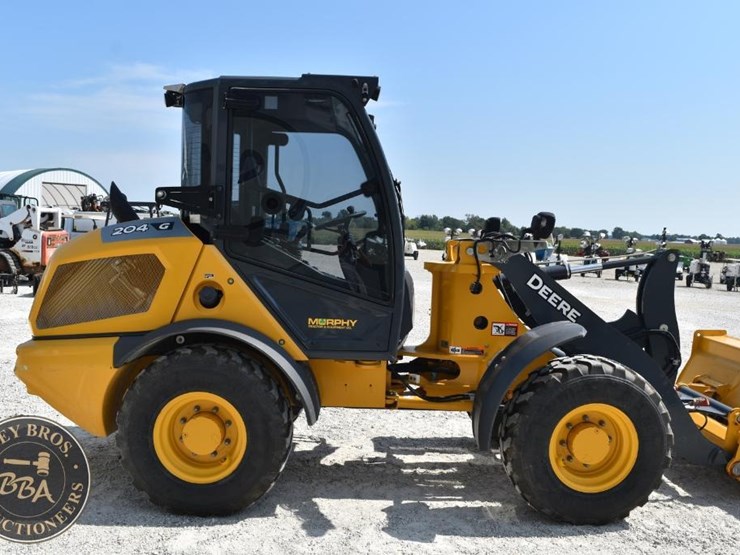 2024-deere-204-g-tier-image-8