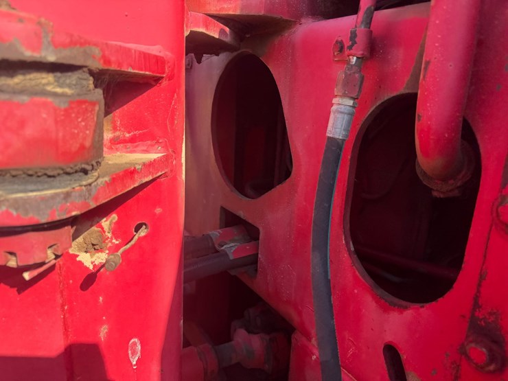 1983-massey-ferguson-4880-image-48