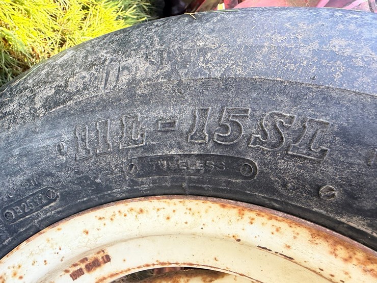 massey-ferguson-820-image-5