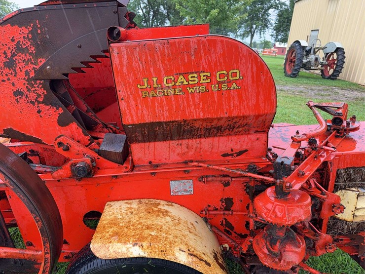 case-133-square-baler-image-11