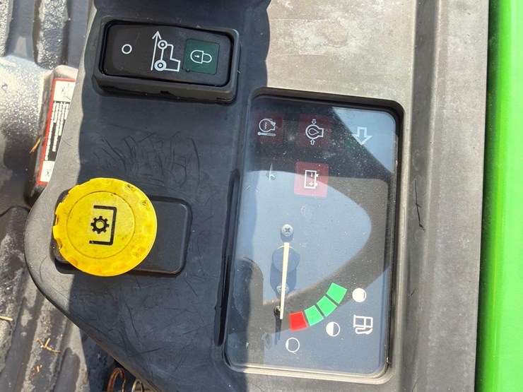 john-deere-2035-image-10