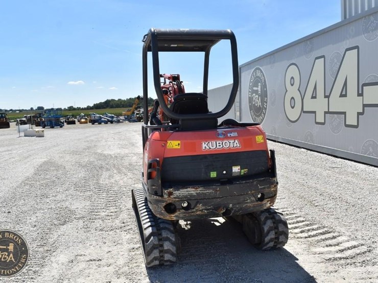 2020-kubota-kx71-3-image-13