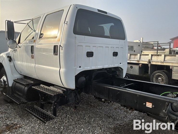 2012-ford-f750-image-16