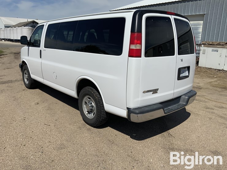 2009-chevrolet-express-g2500-image-7