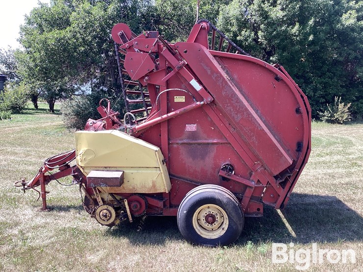 new-holland-850-image-8