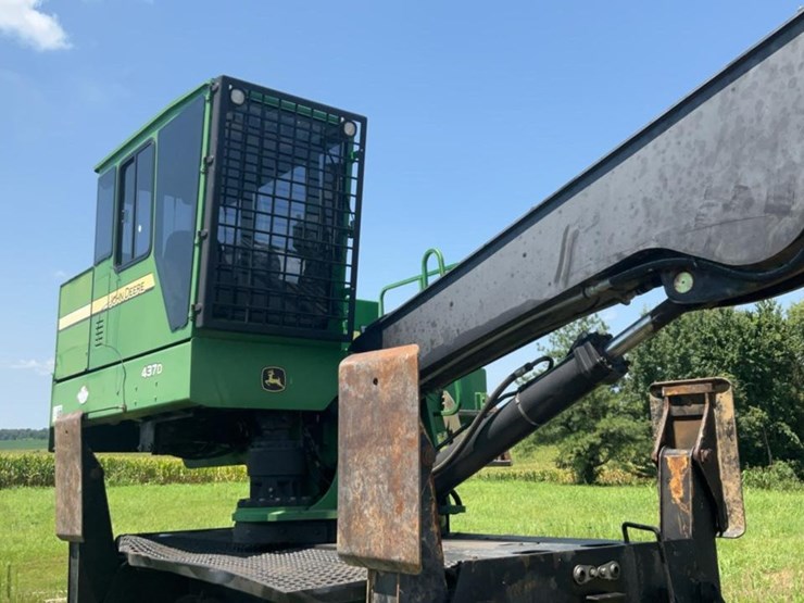 2013-deere-437d-image-9