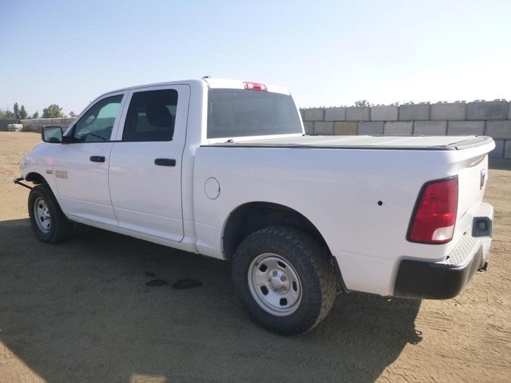 2016-dodge-1500-image-5