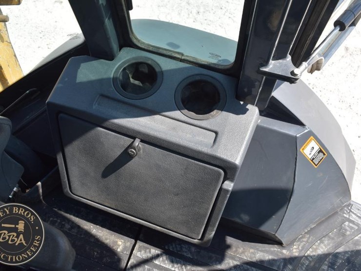 2015-deere-410k-image-65