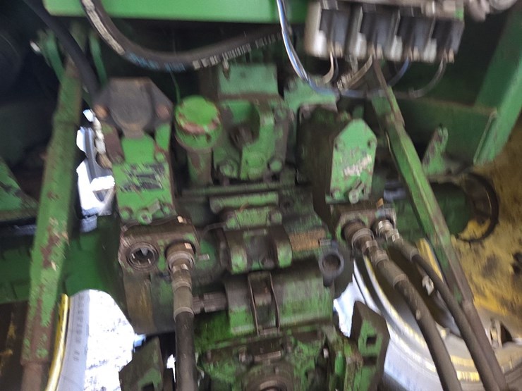 john-deere-4430-image-25