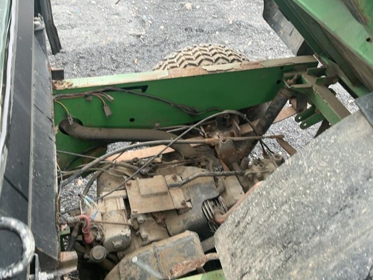 john-deere-gator-image-52