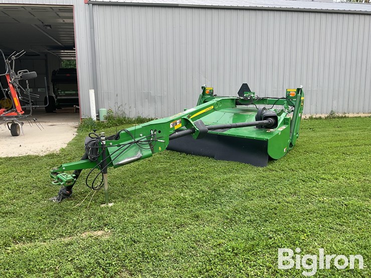 john-deere-630-image-1
