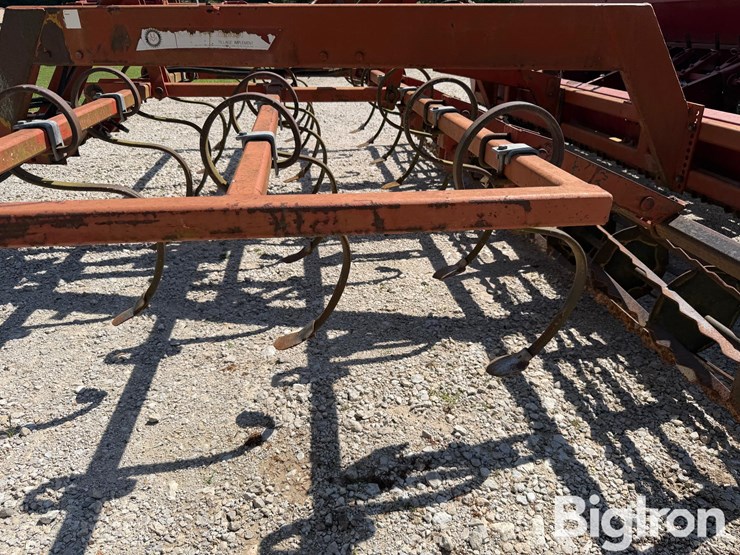 case-ih-5100-image-20