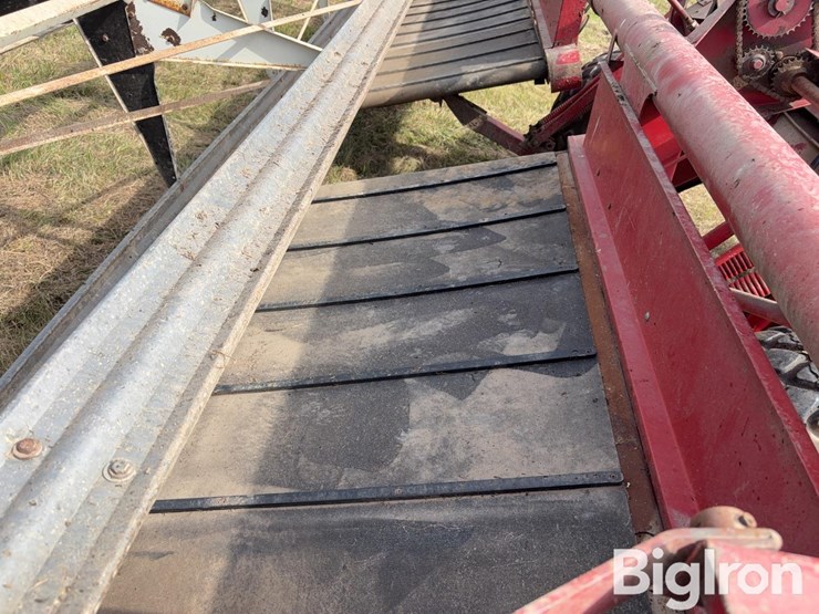 case-ih-ih4000-windrower/swather-image-12