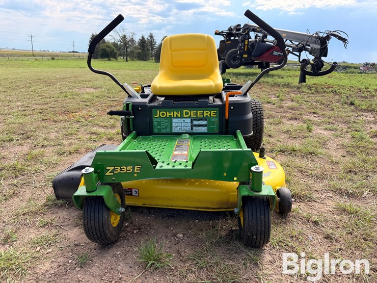 2018-john-deere-z335e-image-2