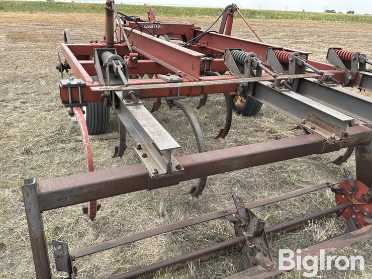hesston-2540-image-17