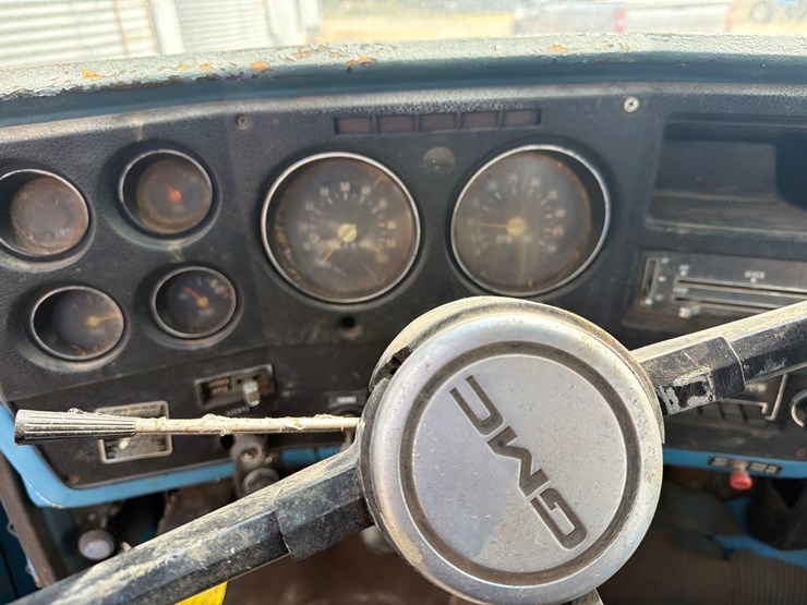 gmc-6500-truck-image-23