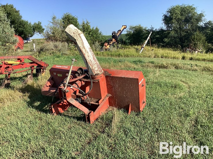 buhler-farm-king-snow-blower-image-5