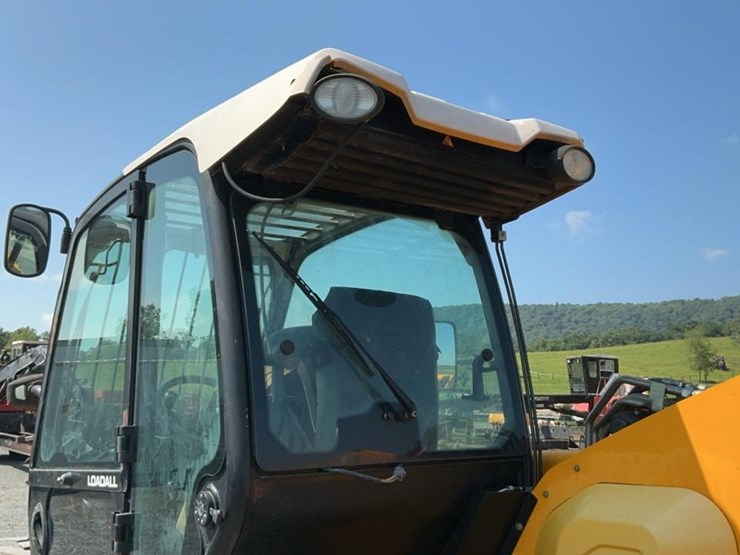 2012-jcb-550-image-47