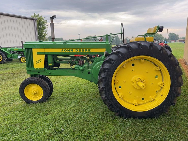 john-deere-520-image-2