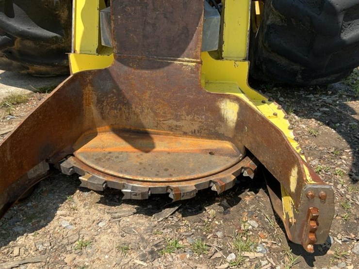 2013-deere-843k-image-37