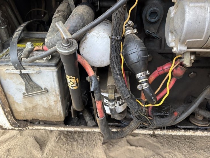 2005-bobcat-463-image-29