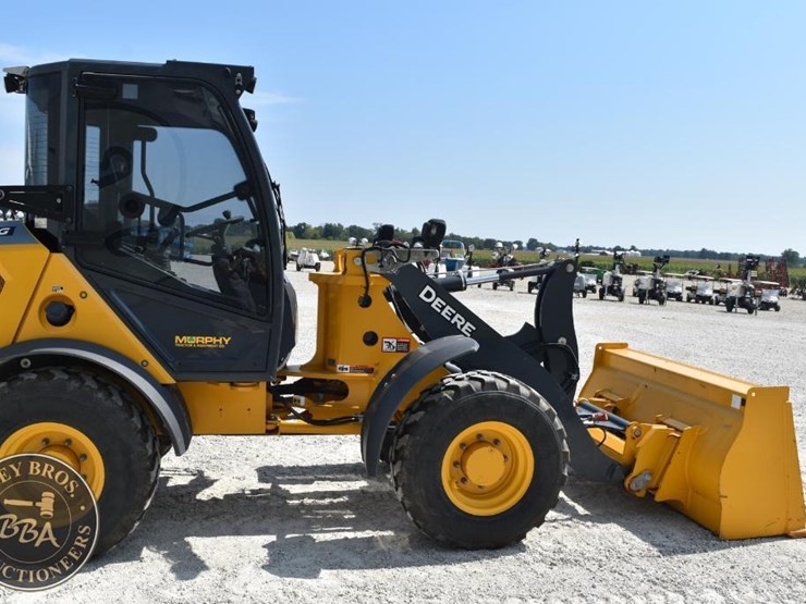 2024-deere-204-g-tier-image-9