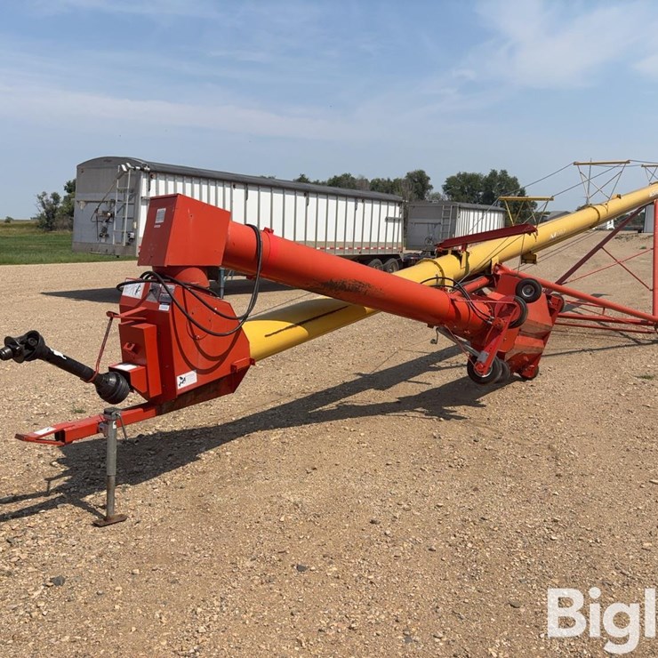 Westfield MK130-71 Swing Hopper Grain Auger
