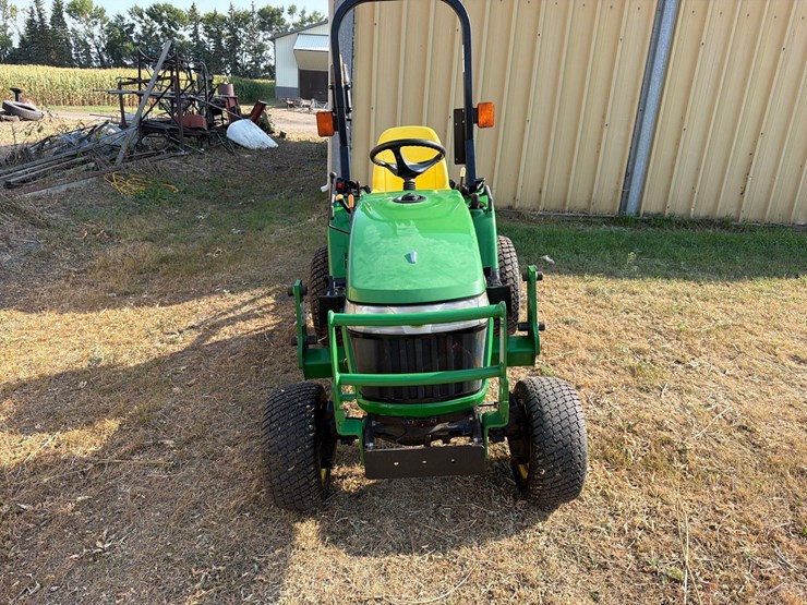 john-deere-2035-image-7