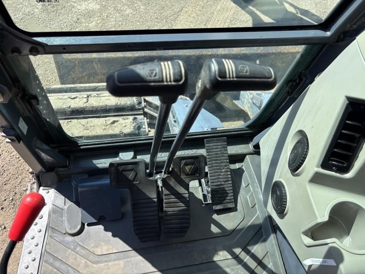 2023-xcmg-xe155ucr-hydraulic-excavator-image-31