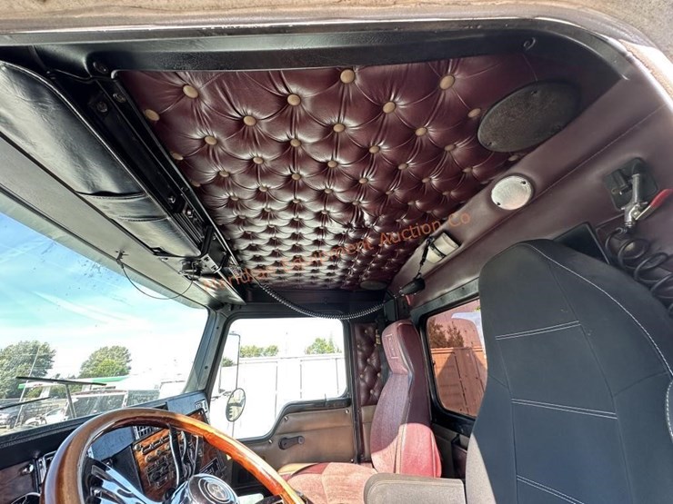 2000-kenworth-t800-image-39