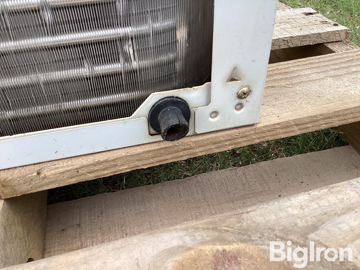 goldstar-r1003a3-air-conditioning-window-unit-image-15