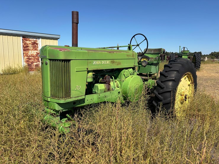 john-deere-70-image-2